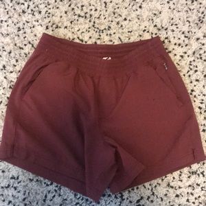 Old navy maroon quick dry shorts with pockets